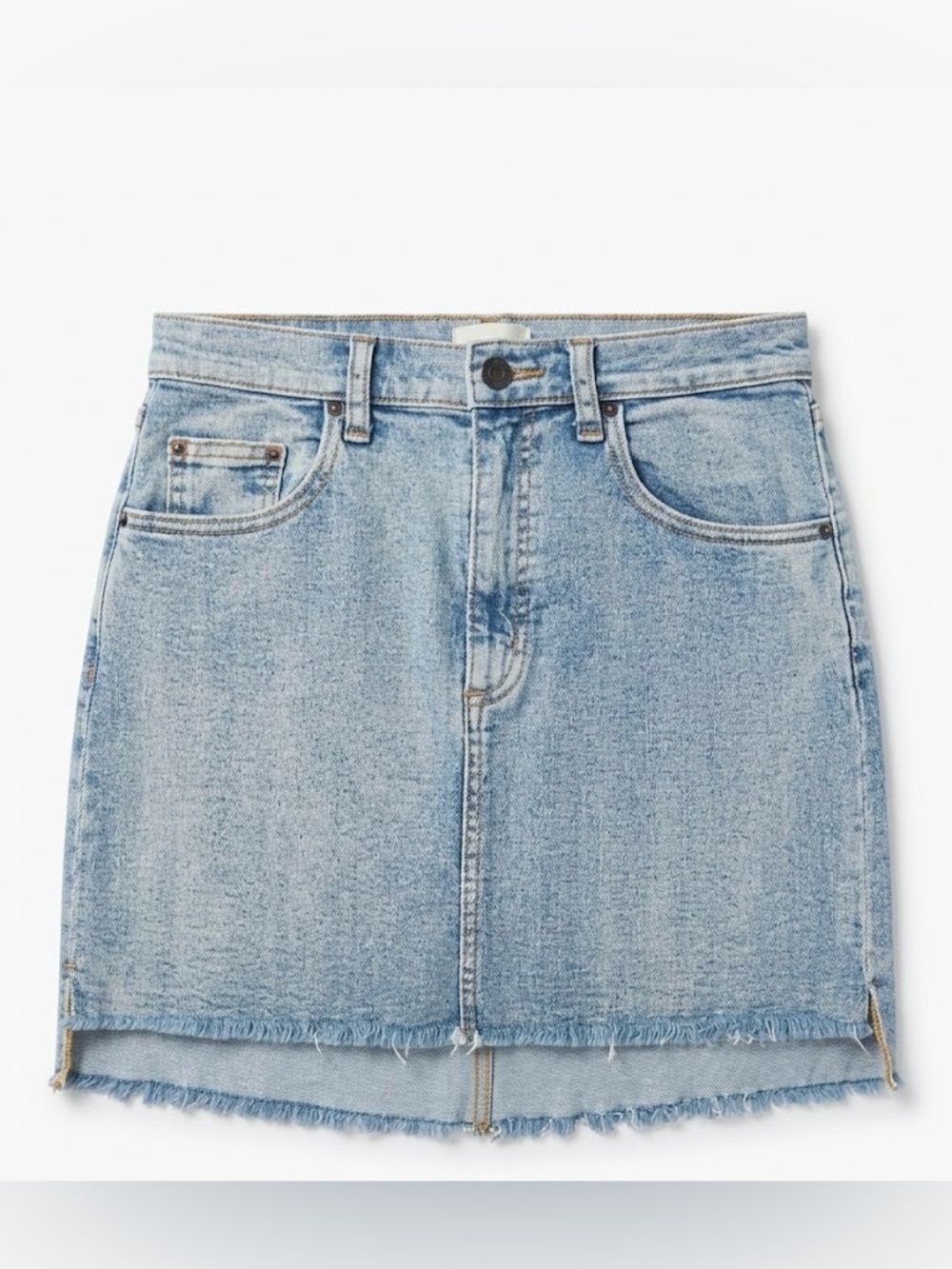 ✨ Wilfred Free Denim Mini Skirt – The Ultimate Summer Staple! ✨ Size 6 ✨